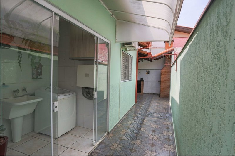 Casa &agrave; venda, 136m - 2 Dorm. 1 su&iacute;te - 2 vagas, espa&ccedil;o gourmet com churrasqueira - R$ 460k Avenida Padre Joaquim Gonçalves Pacheco Sorocaba - 