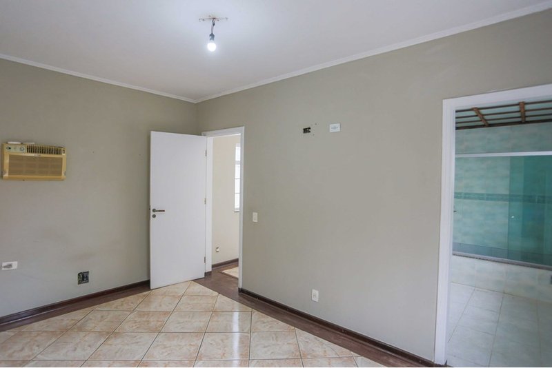 Casa &agrave; VENDA - 342m - 3 Dorm. 1 Suite - R$ 495.000 - Jardim Simus - Sorocaba SP Alameda dos Antúrios Sorocaba - 