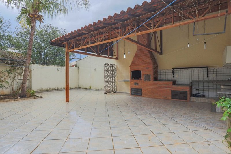 Casa &agrave; VENDA - 342m - 3 Dorm. 1 Suite - R$ 495.000 - Jardim Simus - Sorocaba SP Alameda dos Antúrios Sorocaba - 