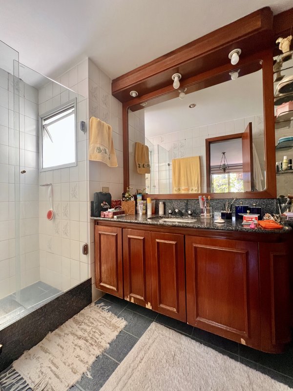 Cobertura linear com 3 su&iacute;tes no Jardim Oce&acirc;nico  Rio de Janeiro - 