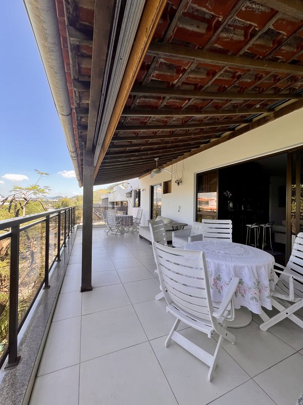 Cobertura linear com 3 su&iacute;tes no Jardim Oce&acirc;nico  Rio de Janeiro - 