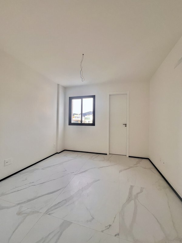 Cobertura duplex de primeira loca&ccedil;&atilde;o no Jardim Oce&acirc;nico  Rio de Janeiro - 