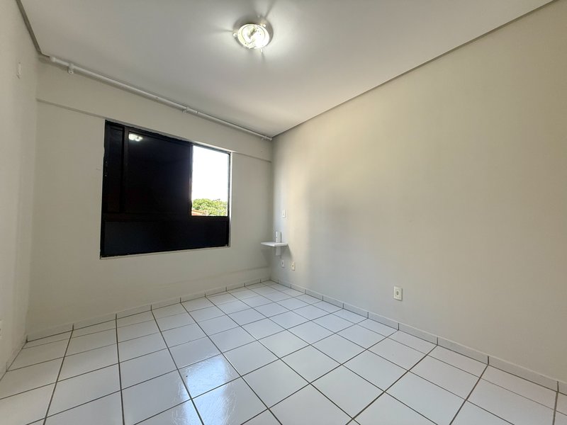 Apartamento Residencial Lincoln - Candelária Rua Lafayete Lamartine Natal - 