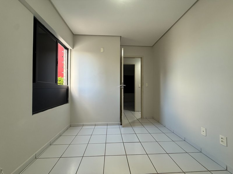 Apartamento Residencial Lincoln - Candelária Rua Lafayete Lamartine Natal - 