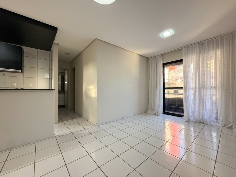 Apartamento Residencial Lincoln - Candelária Rua Lafayete Lamartine Natal - 