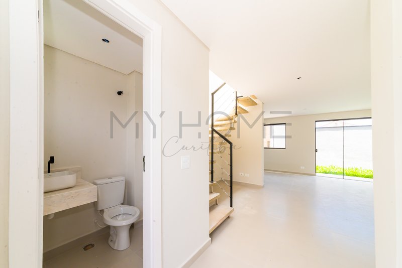 CASA &Agrave; VENDA NO ALTO BOQUEIR&Atilde;O COM 3 QUARTOS E 1 SU&Iacute;TE Rua Expedicionário Bruno Estrifica Curitiba - 