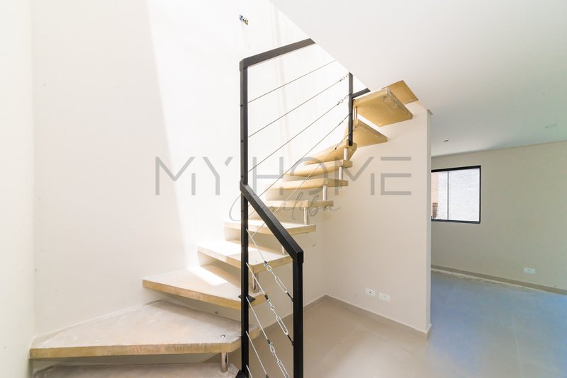 CASA &Agrave; VENDA NO ALTO BOQUEIR&Atilde;O COM 3 QUARTOS E 1 SU&Iacute;TE Rua Expedicionário Bruno Estrifica Curitiba - 