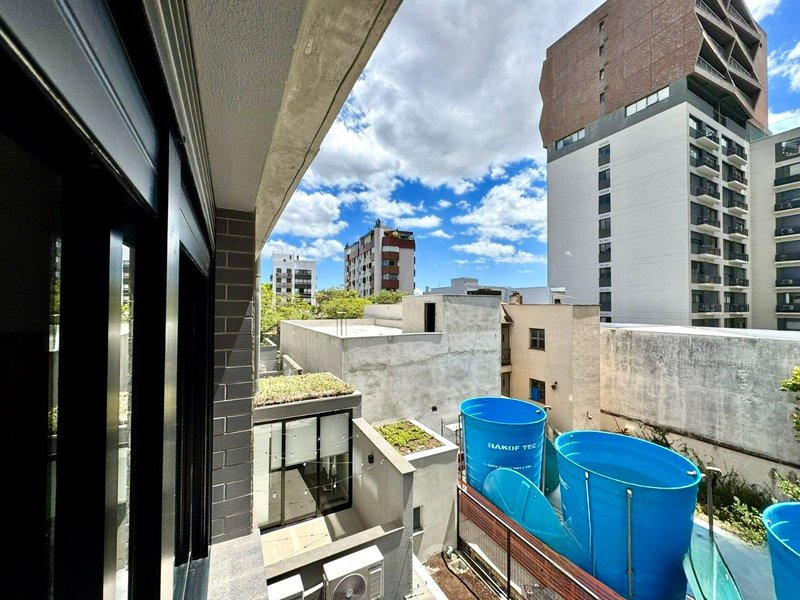R$ 850.000 - NOVO - 610 CASEMIRO - &Oacute;TIMO APARTAMENTO - 64M2 - 2 DORM - SU&Iacute;TE - 1 VAGA Rua Casemiro de Abreu Porto Alegre - 
