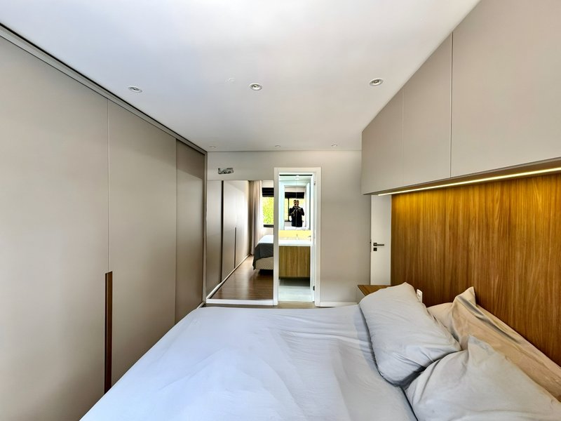 R$ 850.000 - NOVO - 610 CASEMIRO - &Oacute;TIMO APARTAMENTO - 64M2 - 2 DORM - SU&Iacute;TE - 1 VAGA Rua Casemiro de Abreu Porto Alegre - 