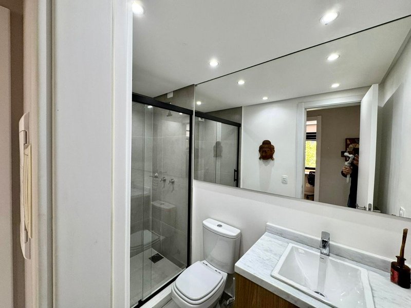 R$ 850.000 - NOVO - 610 CASEMIRO - &Oacute;TIMO APARTAMENTO - 64M2 - 2 DORM - SU&Iacute;TE - 1 VAGA Rua Casemiro de Abreu Porto Alegre - 