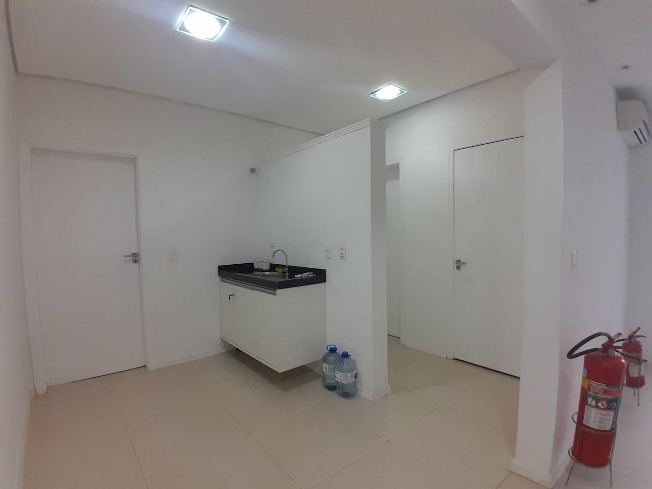 Sala comercial,140m&sup2; - Parque Campolim - Sorocaba - SP Avenida Mário Campolim Sorocaba - 