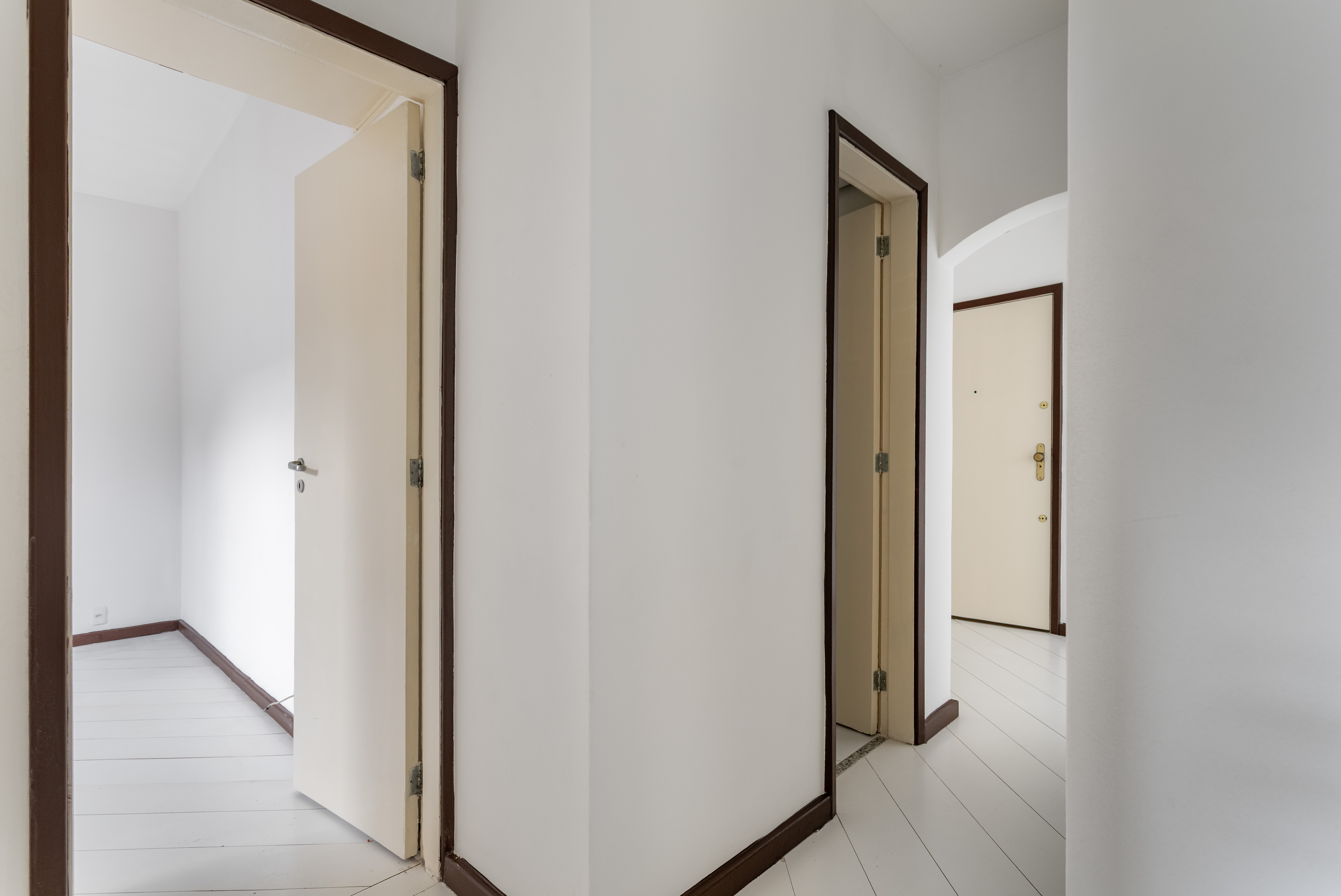 Apartamento de 2 quartos com &oacute;tima planta e garagem no Cosme Velho! Rua Cosme Velho Rio de Janeiro - 