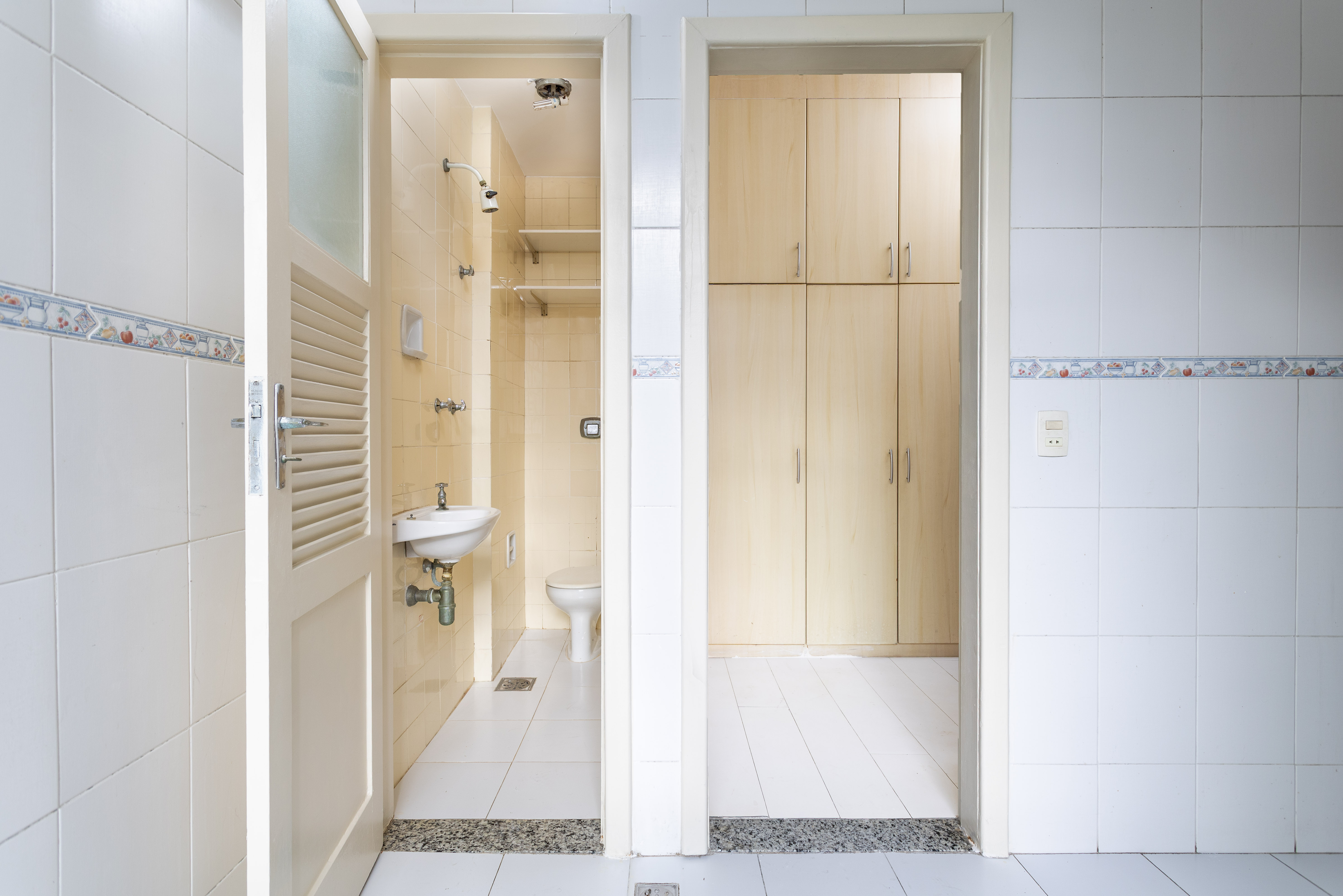 Apartamento de 2 quartos com &oacute;tima planta e garagem no Cosme Velho! Rua Cosme Velho Rio de Janeiro - 