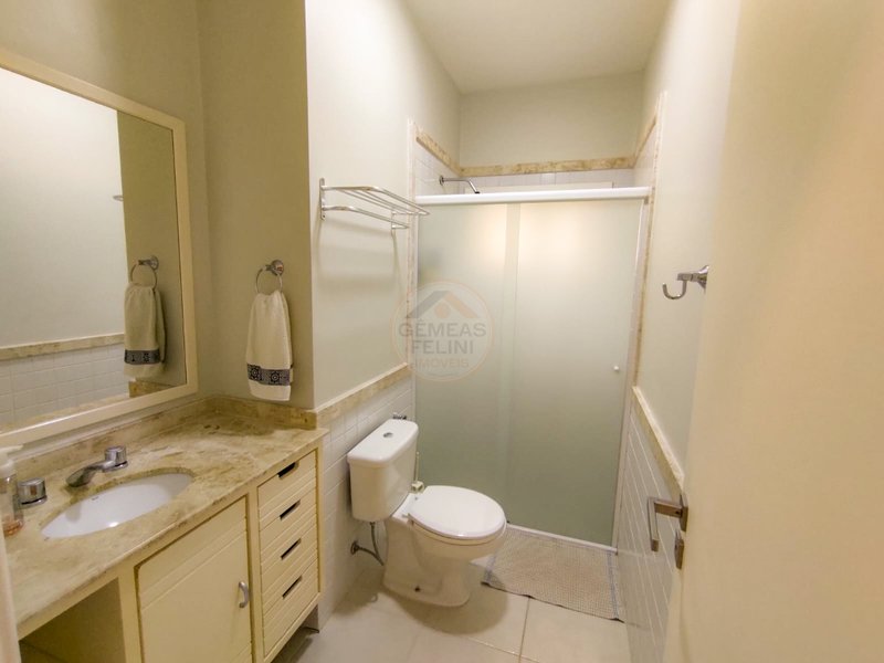 Casa aconchegante com 4 dormit&oacute;rios em Condom&iacute;nio com Piscina &ndash; Pr&oacute;xima ao Mar - LOCA&Ccedil;&Atilde;O  São Sebastião - 