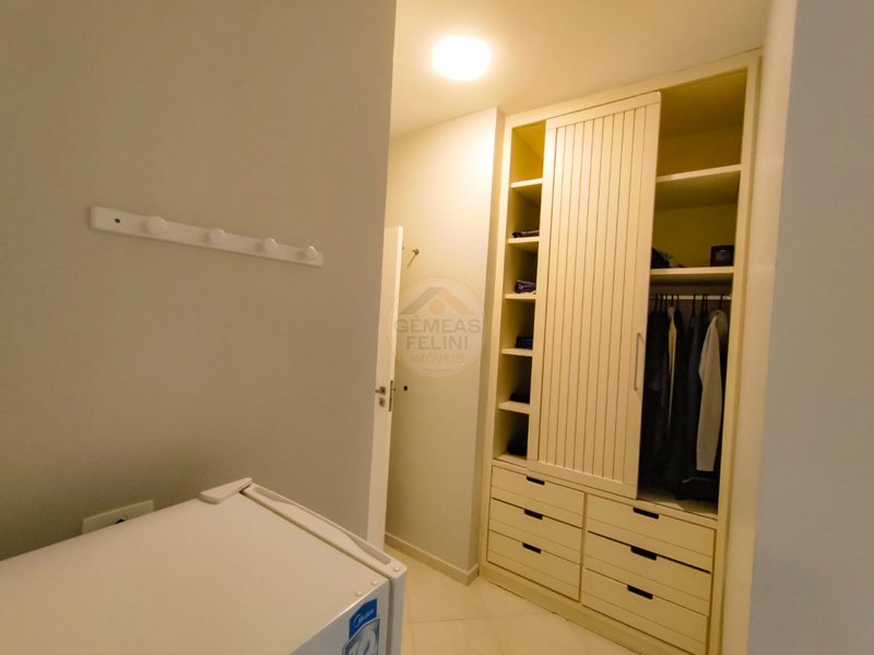 Casa aconchegante com 4 dormit&oacute;rios em Condom&iacute;nio com Piscina &ndash; Pr&oacute;xima ao Mar - LOCA&Ccedil;&Atilde;O  São Sebastião - 