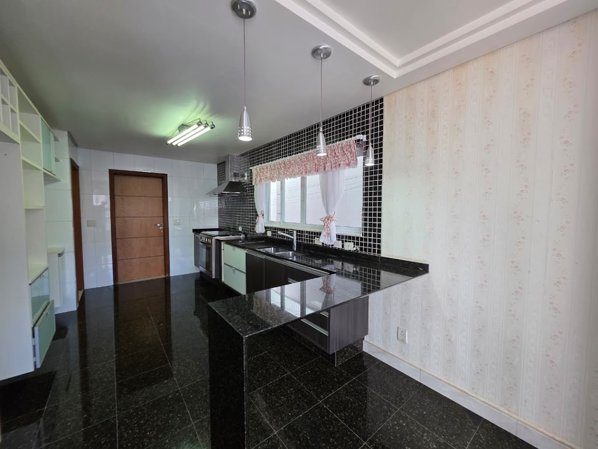 Casa com 3 dormit&oacute;rios &agrave; venda,270 m&sup2; - Condom&iacute;nio Villa dos Inglezes - Sorocaba - SP Avenida Lauro Miguel Sacker Sorocaba - 
