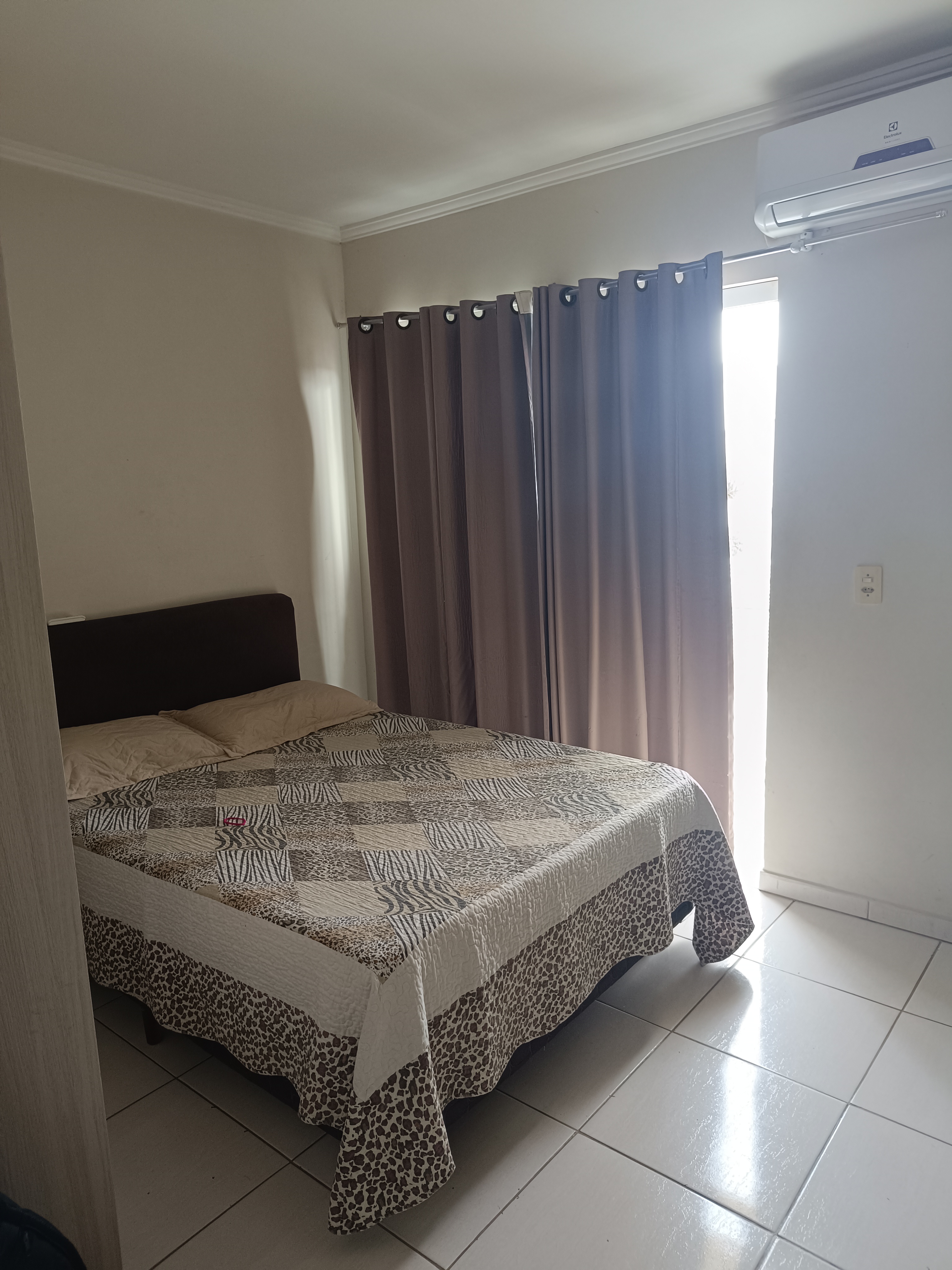 Sobrado no bairro Quinze de Novembro em Tijucas SC Celina Vieira Peixoto Tijucas - 