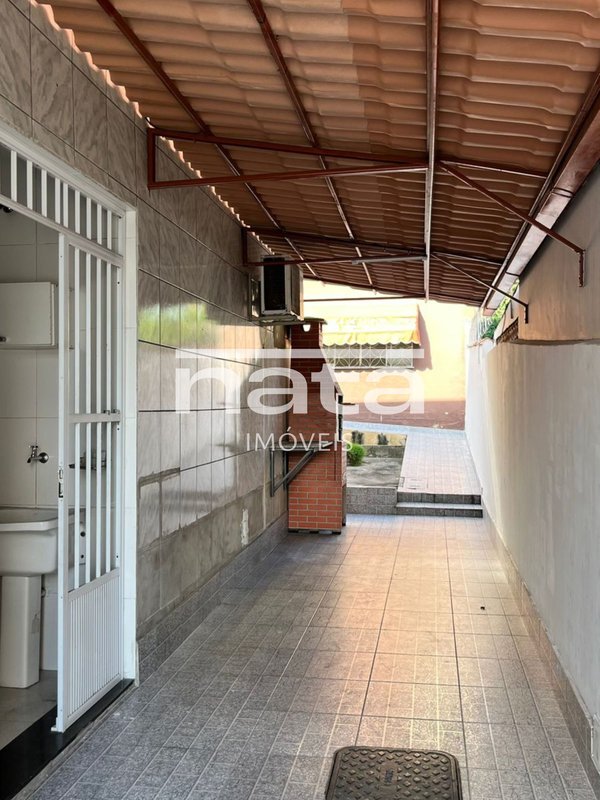 Im&oacute;vel &agrave; venda &ndash; Duas casas no mesmo terreno &ndash; Centro de Duque de Caxias Rua Odete Costa Barros Duque de Caxias - 