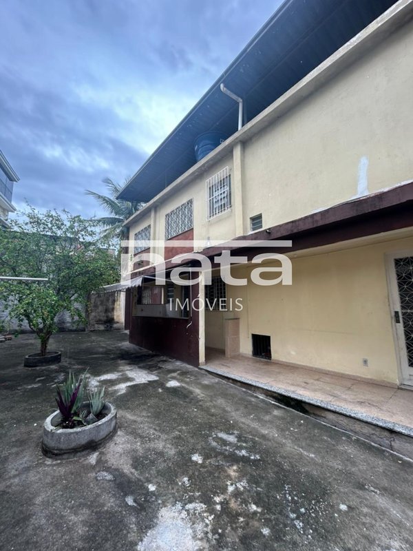 Im&oacute;vel &agrave; venda &ndash; Duas casas no mesmo terreno &ndash; Centro de Duque de Caxias Rua Odete Costa Barros Duque de Caxias - 