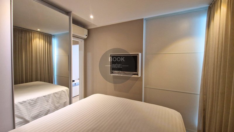 Apartamento para viver o Sonho de Morar na Quadra da Praia!   Av. Mal. Floriano Peixoto Santos - 