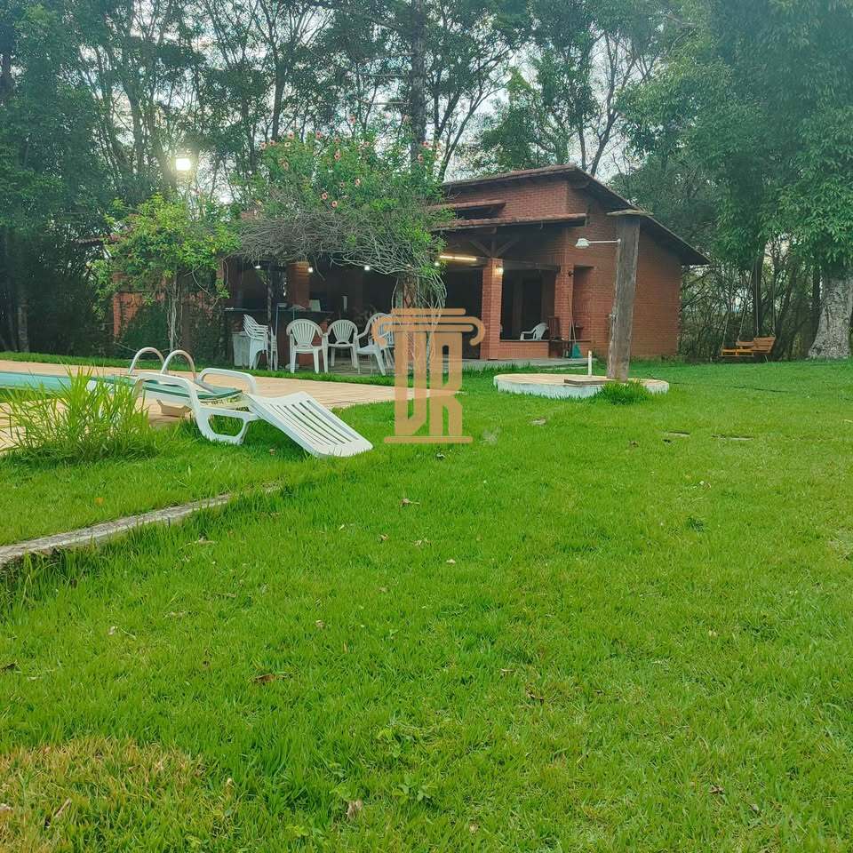 Maravilhosa ch&aacute;cara em Jacarei - SP  São José dos Campos - 