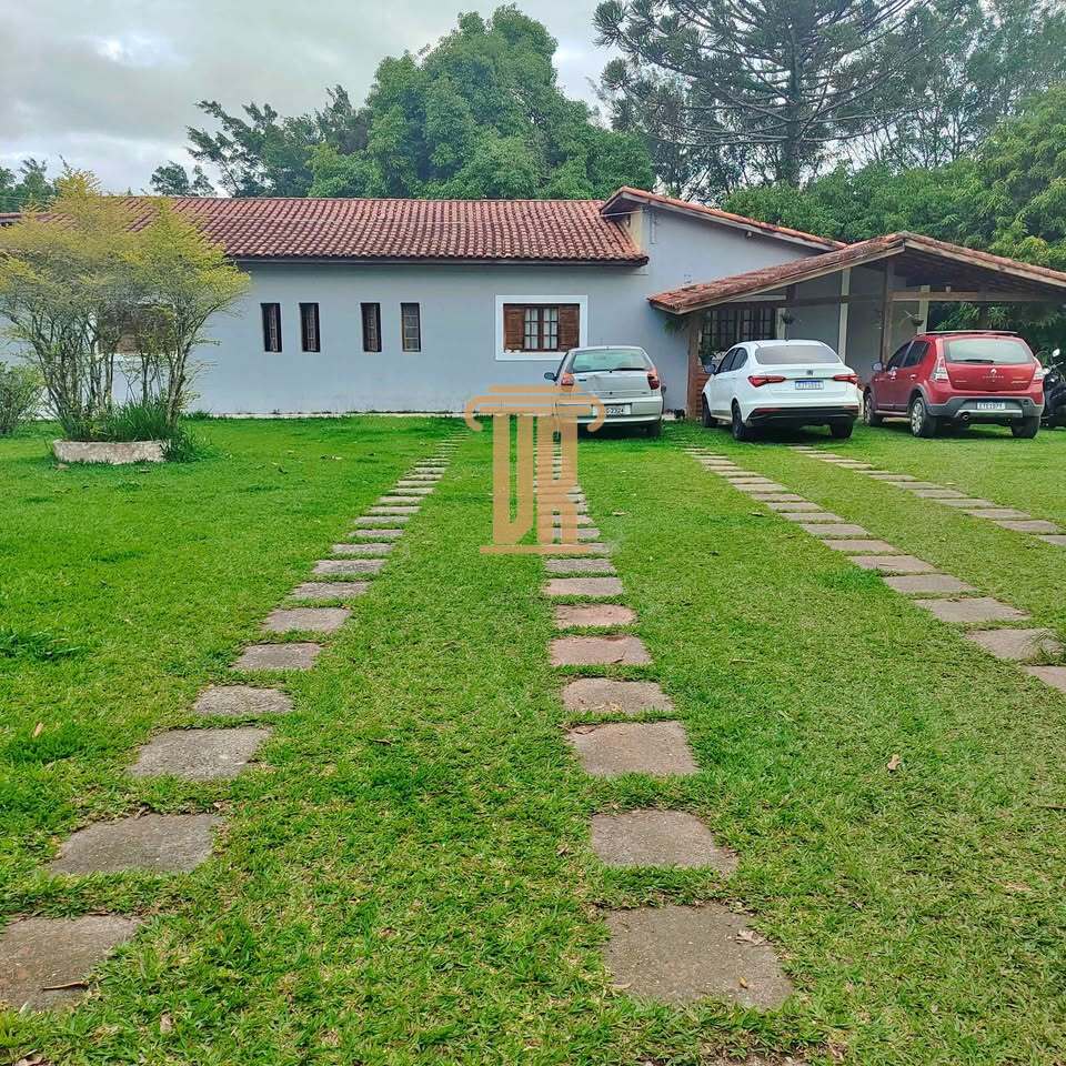 Maravilhosa ch&aacute;cara em Jacarei - SP  São José dos Campos - 