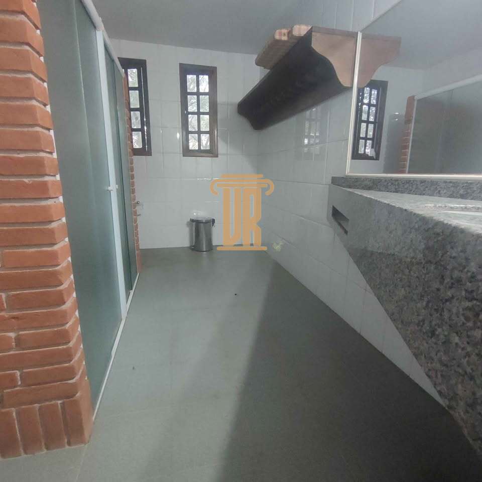 Maravilhosa ch&aacute;cara em Jacarei - SP  São José dos Campos - 