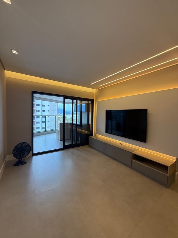 🌅 Aposentadoria com qualidade de vida, frente para o mar  Caraguatatuba - 