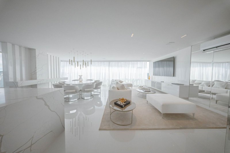 APARTAMENTO DE ALTO PADR&Atilde;O EM UM DOS PR&Eacute;DIOS MAIS EXCLUSIVOS DE S&Atilde;O PAULO Avenida Rebouças São Paulo - 