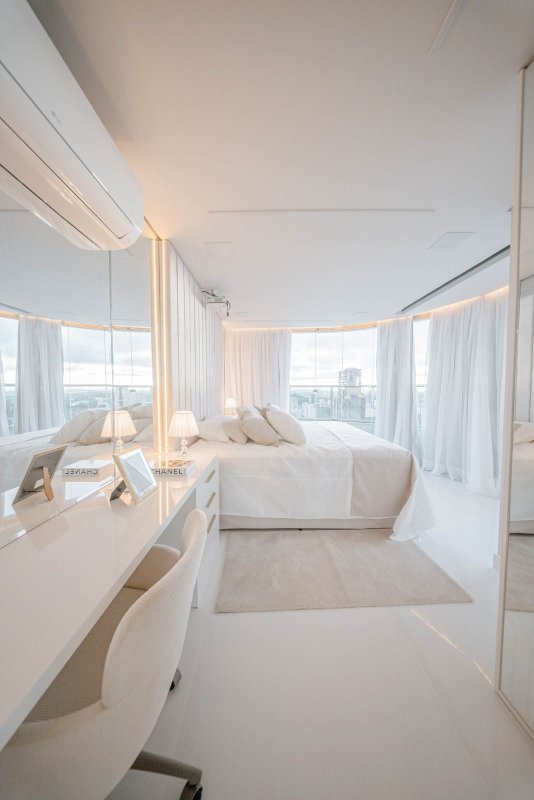 APARTAMENTO DE ALTO PADR&Atilde;O EM UM DOS PR&Eacute;DIOS MAIS EXCLUSIVOS DE S&Atilde;O PAULO Avenida Rebouças São Paulo - 