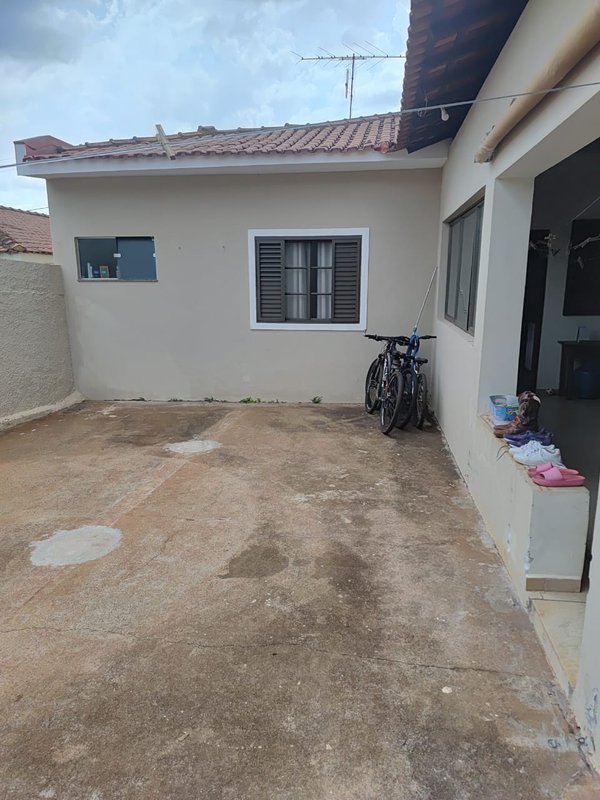 Casa Jardim Eldorado Cyrano Monteiro de Barros SANTA CRUZ DO RIO PARDO - 