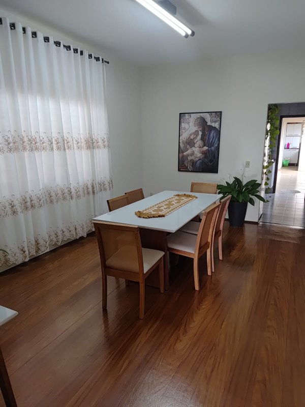 Casa Jardim Eldorado Cyrano Monteiro de Barros SANTA CRUZ DO RIO PARDO - 