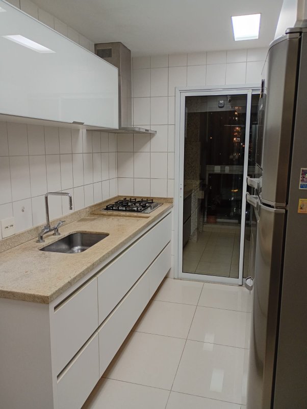 ALUGA-SE LINDO APARTAMENTO - 3 SU&Iacute;TES &ndash; 2 VAGAS - 138 M&sup2; Rua Antônio Pacheco Valente São Paulo - 