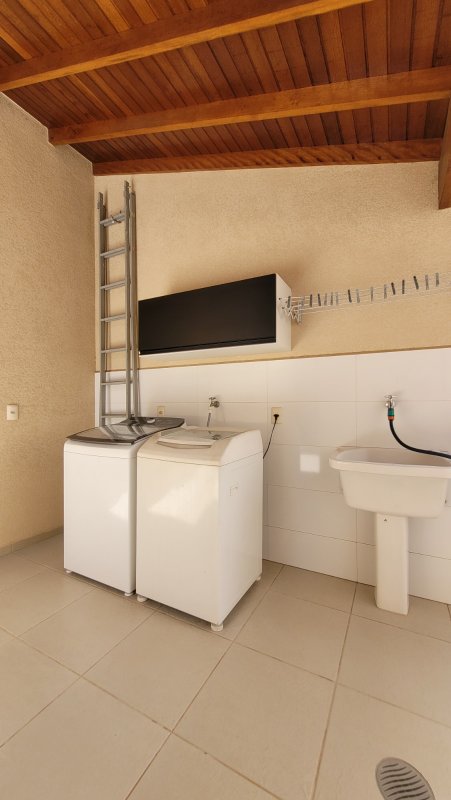 VENDO LINDA CASA NOVA COMPLETA &ndash; 130M2 &ndash; OPORTUNIDADE! Rua Jacutinga Indaiatuba - 