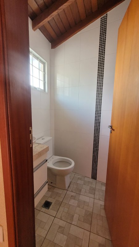 VENDO LINDA CASA NOVA COMPLETA &ndash; 130M2 &ndash; OPORTUNIDADE! Rua Jacutinga Indaiatuba - 