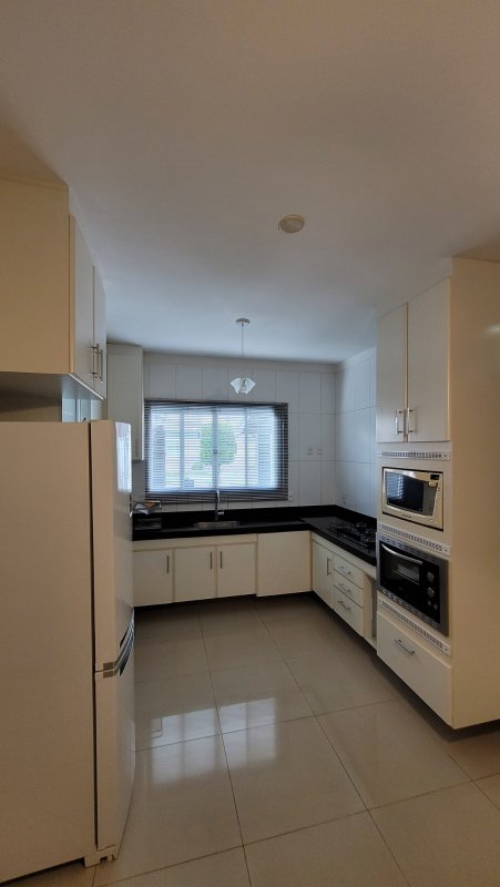 VENDO LINDA CASA NOVA COMPLETA &ndash; 130M2 &ndash; OPORTUNIDADE! Rua Jacutinga Indaiatuba - 