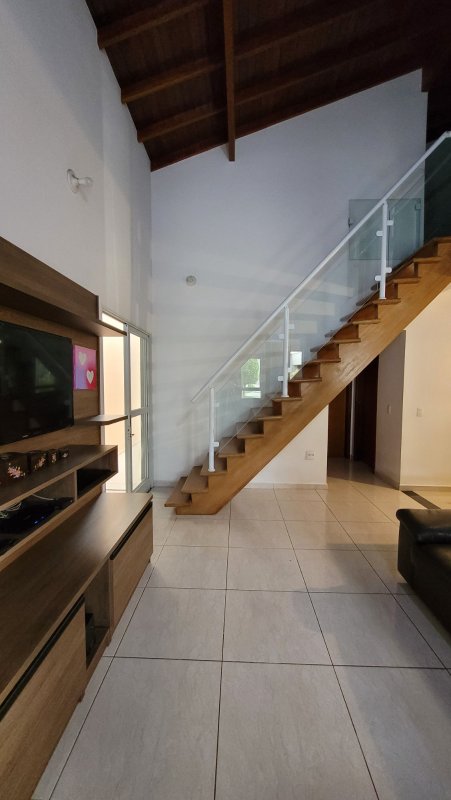 VENDO LINDA CASA NOVA COMPLETA &ndash; 130M2 &ndash; OPORTUNIDADE! Rua Jacutinga Indaiatuba - 