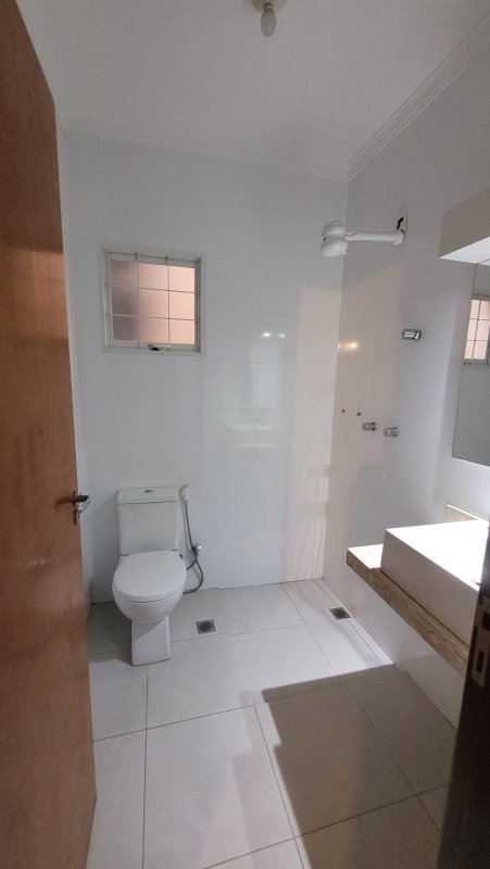 VENDO LINDA CASA NOVA COMPLETA &ndash; 130M2 &ndash; OPORTUNIDADE! Rua Jacutinga Indaiatuba - 