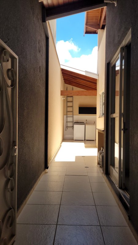 VENDO LINDA CASA NOVA COMPLETA &ndash; 130M2 &ndash; OPORTUNIDADE! Rua Jacutinga Indaiatuba - 