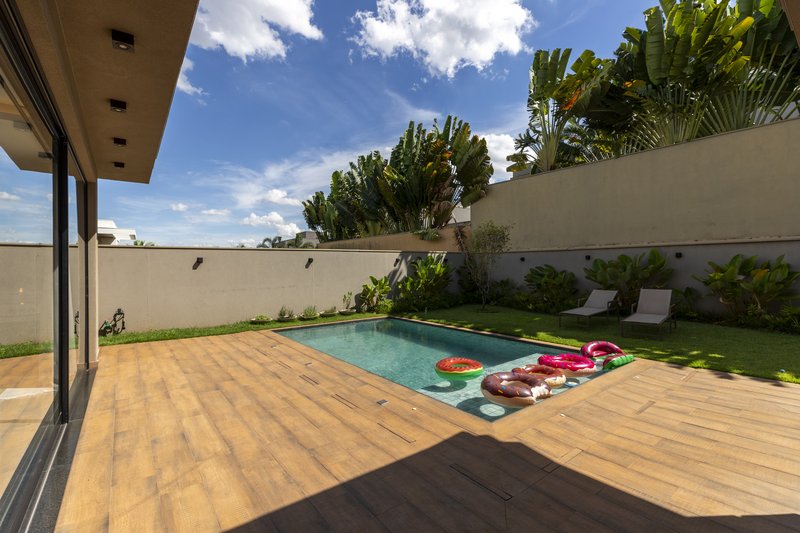 Casa &agrave; Venda condom&iacute;nio Bela Vista Ribeir&atilde;o Preto Alameda Olhos Dágua Ribeirão Preto - 