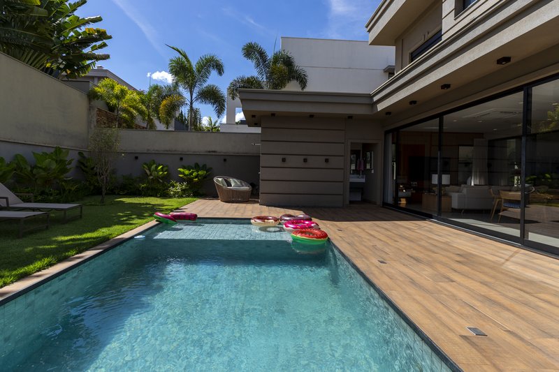 Casa &agrave; Venda condom&iacute;nio Bela Vista Ribeir&atilde;o Preto Alameda Olhos Dágua Ribeirão Preto - 