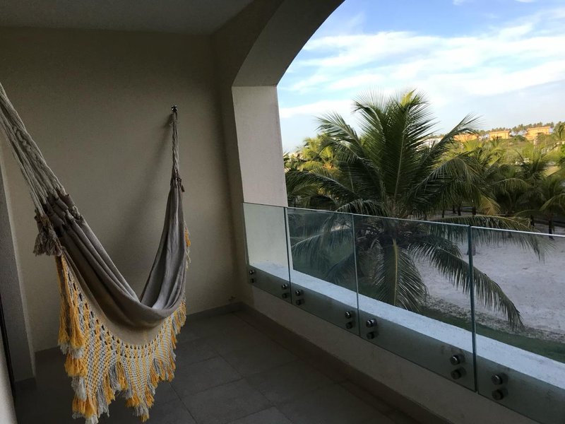 4 QUARTOS OPORTUNIDADE &Uacute;NICA NO IBEROSTATE PRAIA DO FORTE CONDOMINIO PISCINA &Agrave; VENDA! Rodovia BA 099, km 56 MATA DE SÃO JOÃO - 