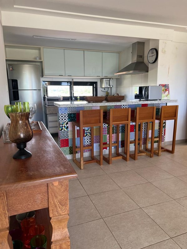 4 QUARTOS OPORTUNIDADE &Uacute;NICA NO IBEROSTATE PRAIA DO FORTE CONDOMINIO PISCINA &Agrave; VENDA! Rodovia BA 099, km 56 MATA DE SÃO JOÃO - 