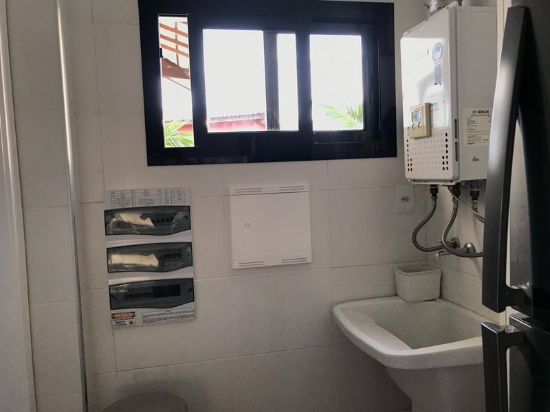 4 QUARTOS OPORTUNIDADE &Uacute;NICA NO IBEROSTATE PRAIA DO FORTE CONDOMINIO PISCINA &Agrave; VENDA! Rodovia BA 099, km 56 MATA DE SÃO JOÃO - 