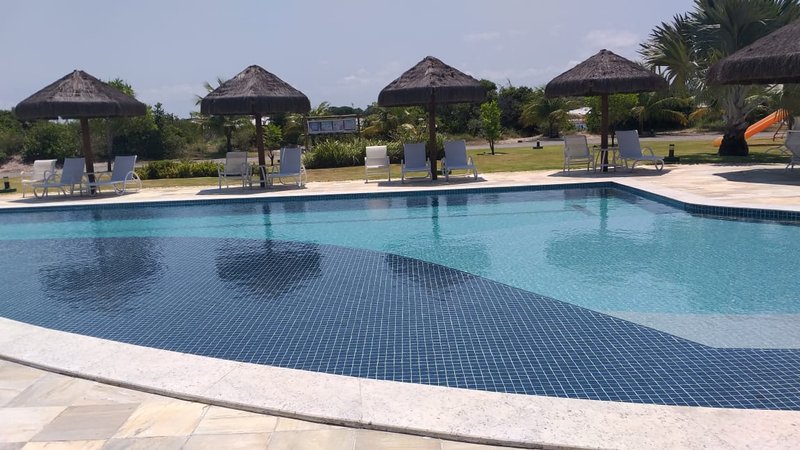 4 QUARTOS OPORTUNIDADE &Uacute;NICA NO IBEROSTATE PRAIA DO FORTE CONDOMINIO PISCINA &Agrave; VENDA! Rodovia BA 099, km 56 MATA DE SÃO JOÃO - 