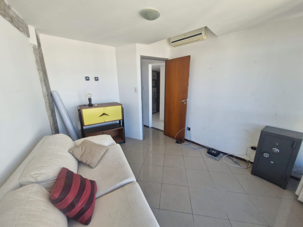 APARTAMENTO NASCENTE 3 QUARTOS SU&Iacute;TE DEPEND&Ecirc;NCIA 2 GARAGENS ELEVADORES &Agrave; VENDA NA BARRA! Avenida Princesa Isabel Salvador - 