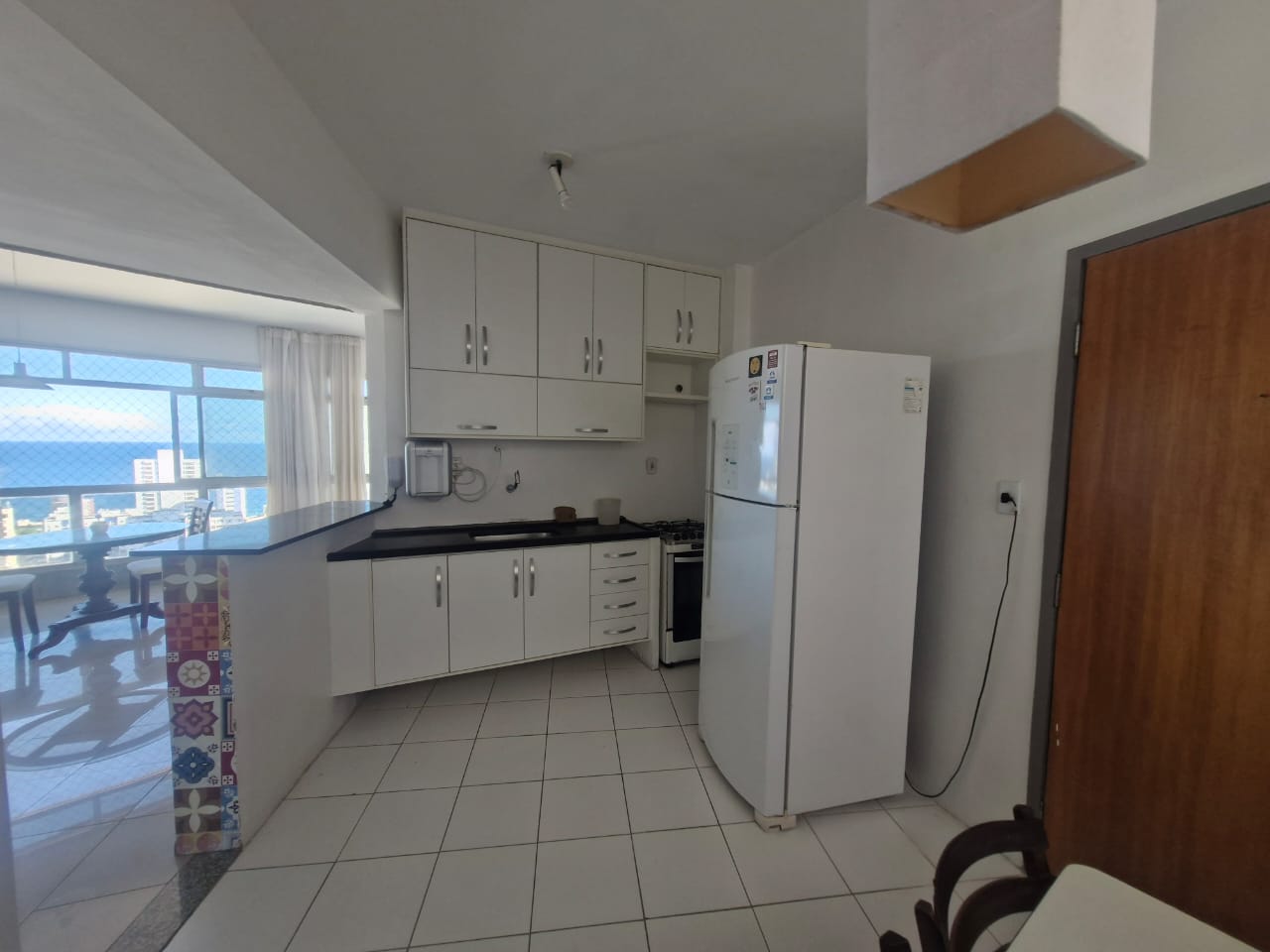 APARTAMENTO NASCENTE 3 QUARTOS SU&Iacute;TE DEPEND&Ecirc;NCIA 2 GARAGENS ELEVADORES &Agrave; VENDA NA BARRA! Avenida Princesa Isabel Salvador - 