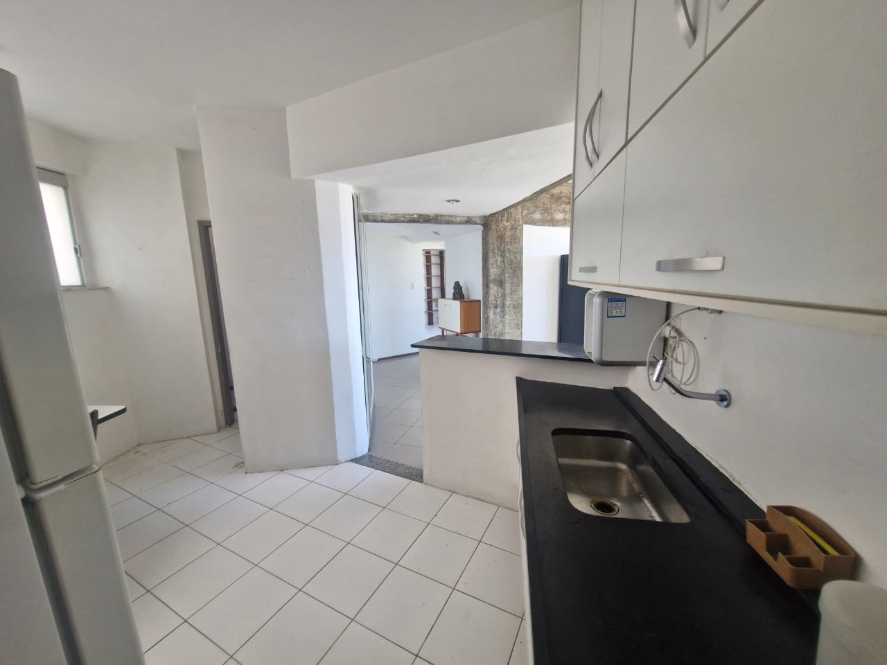 APARTAMENTO NASCENTE 3 QUARTOS SU&Iacute;TE DEPEND&Ecirc;NCIA 2 GARAGENS ELEVADORES &Agrave; VENDA NA BARRA! Avenida Princesa Isabel Salvador - 