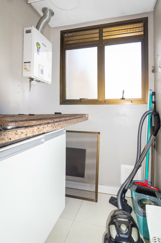 R$ 850.000 - BELO APARTAMENTO - 92M2 - 2 DORM - SU&Iacute;TE - GARDEN - 2 VAGAS Rua Engenheiro Adolfo Stern Porto Alegre - 