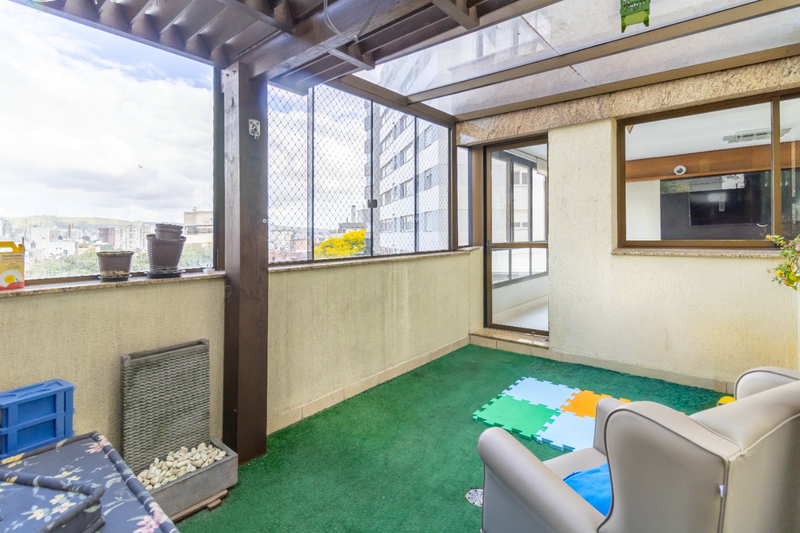 R$ 850.000 - BELO APARTAMENTO - 92M2 - 2 DORM - SU&Iacute;TE - GARDEN - 2 VAGAS Rua Engenheiro Adolfo Stern Porto Alegre - 